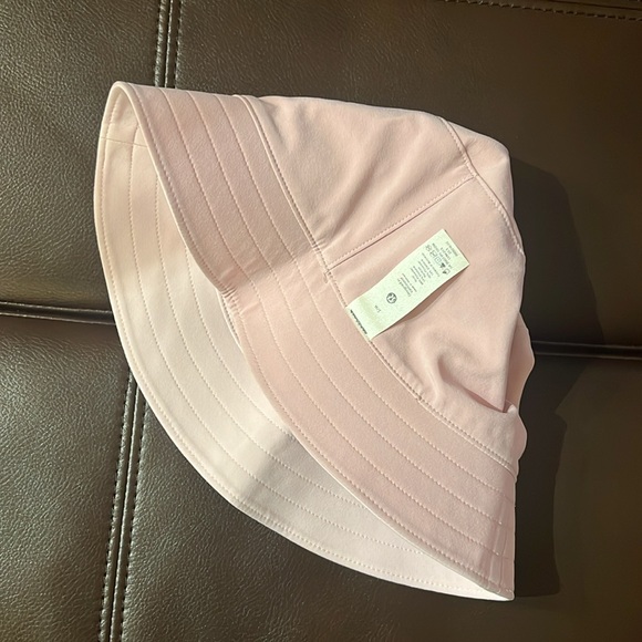 Both Ways Bucket Hat - Picture 8 of 10